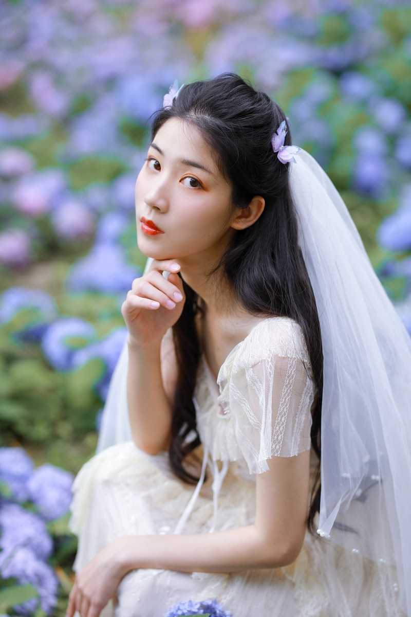 优质治愈清纯养眼的婚纱白裙美女蕾丝花海唯美浪漫相册