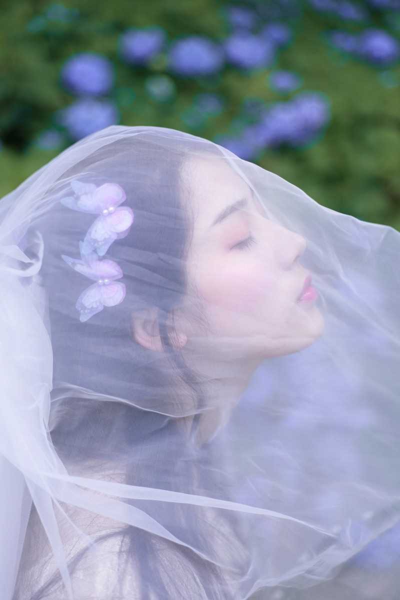 优质治愈清纯养眼的婚纱白裙美女蕾丝花海唯美浪漫相册