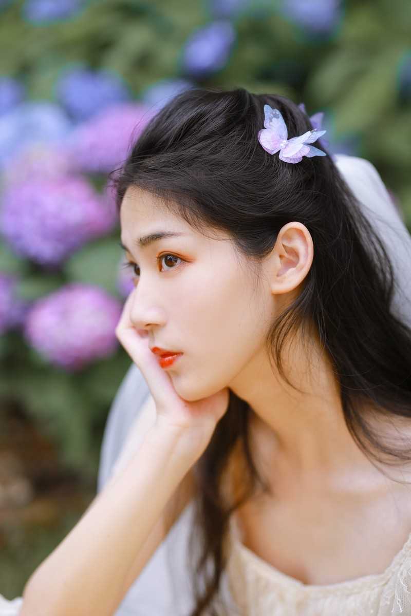 优质治愈清纯养眼的婚纱白裙美女蕾丝花海唯美浪漫相册