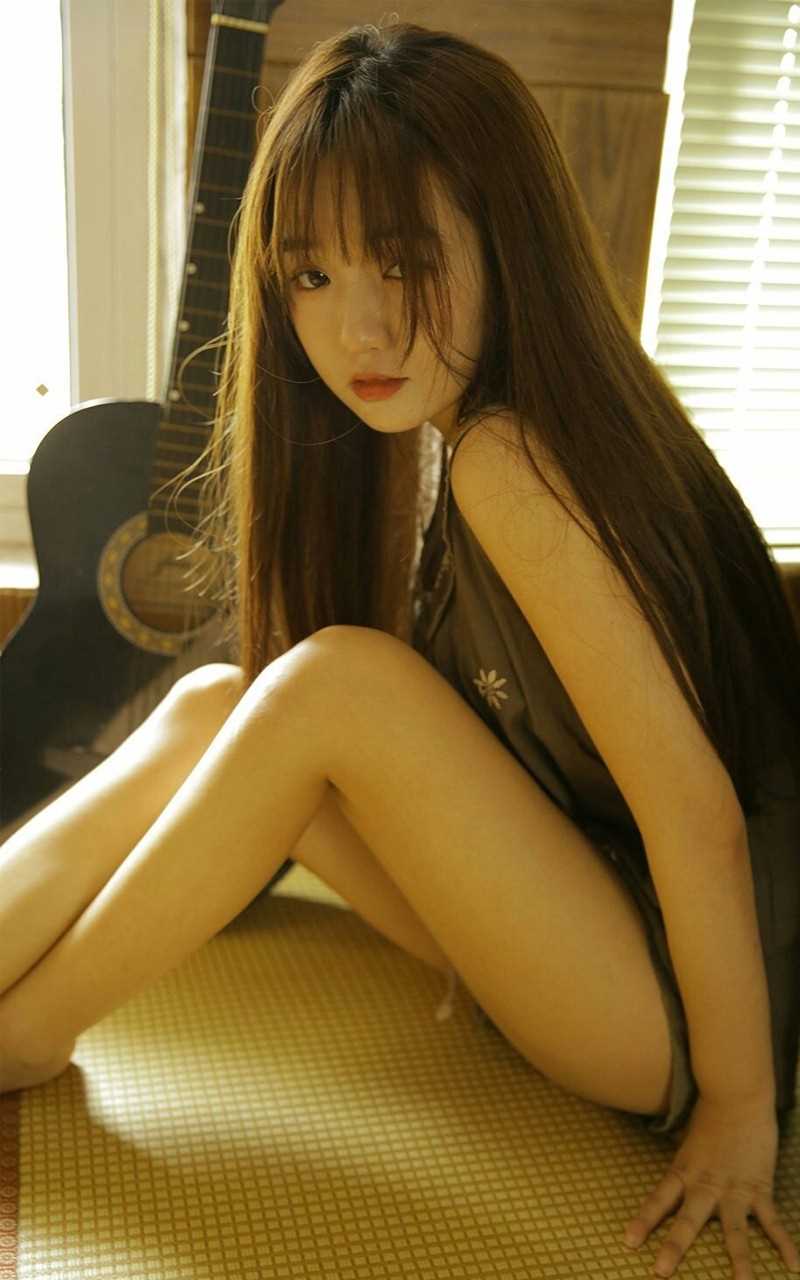 精选极品漂亮幼嫩宅女丰满天然长腿翘臀未成年萝莉清纯图册