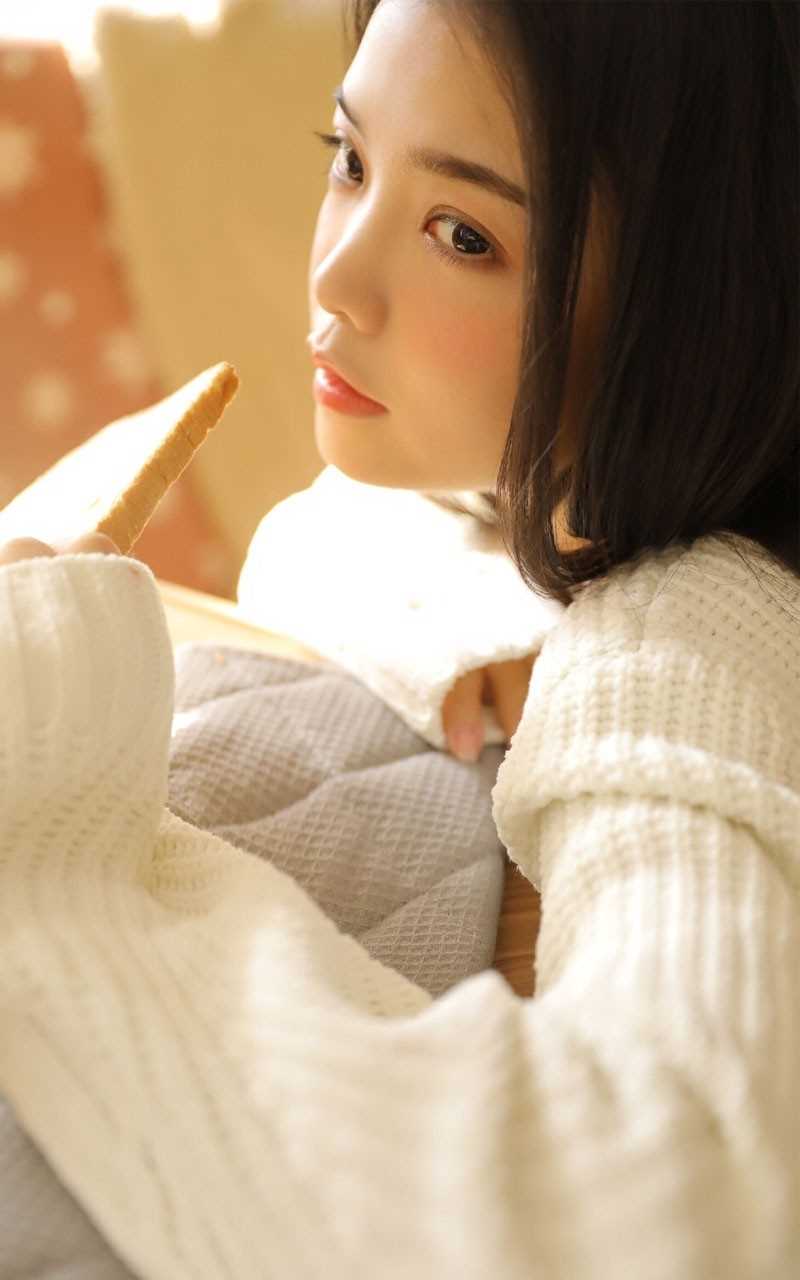 高清可爱俏皮美女私房细长美腿香艳清纯甜美写真图片图集
