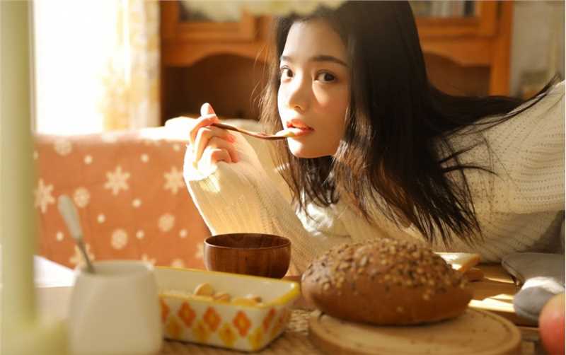 高清可爱俏皮美女私房细长美腿香艳清纯甜美写真图片图集