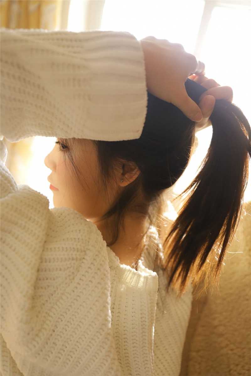 高清可爱俏皮美女私房细长美腿香艳清纯甜美写真图片图集
