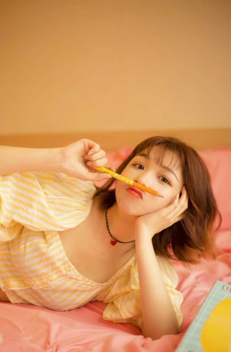 特别专辑甜美俏皮元气漂亮女友私房温柔贤惠清纯可爱照片图片