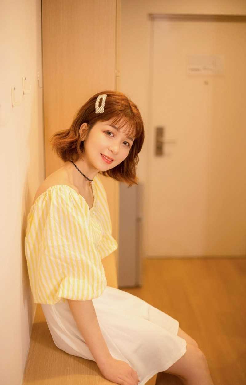 特别专辑甜美俏皮元气漂亮女友私房温柔贤惠清纯可爱照片图片