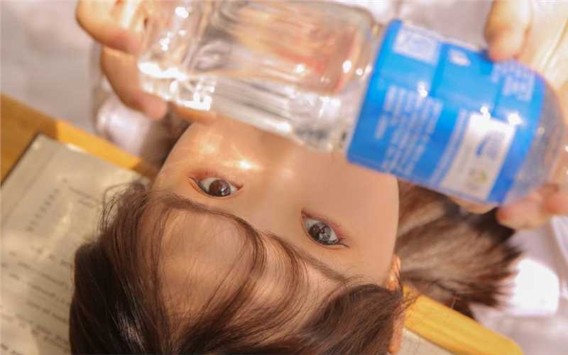 优质可爱绝俗的清纯可人甜美稚嫩私房养眼相册