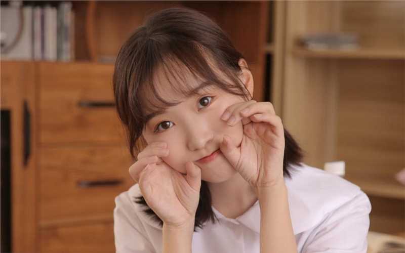 优质可爱绝俗的清纯可人甜美稚嫩私房养眼相册