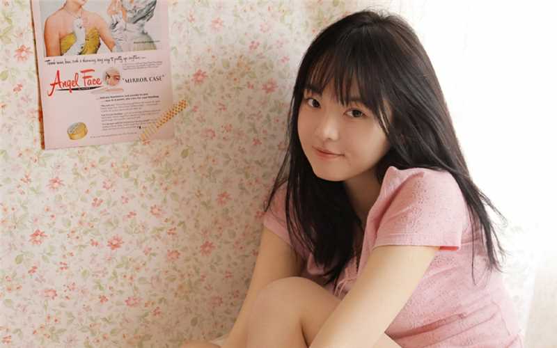 优质邻家清纯美女熟睡私房照内衣香艳诱惑图片相册