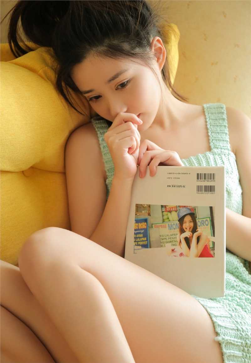 清纯美女软妹吊带内衣大长腿氧气小清新图片