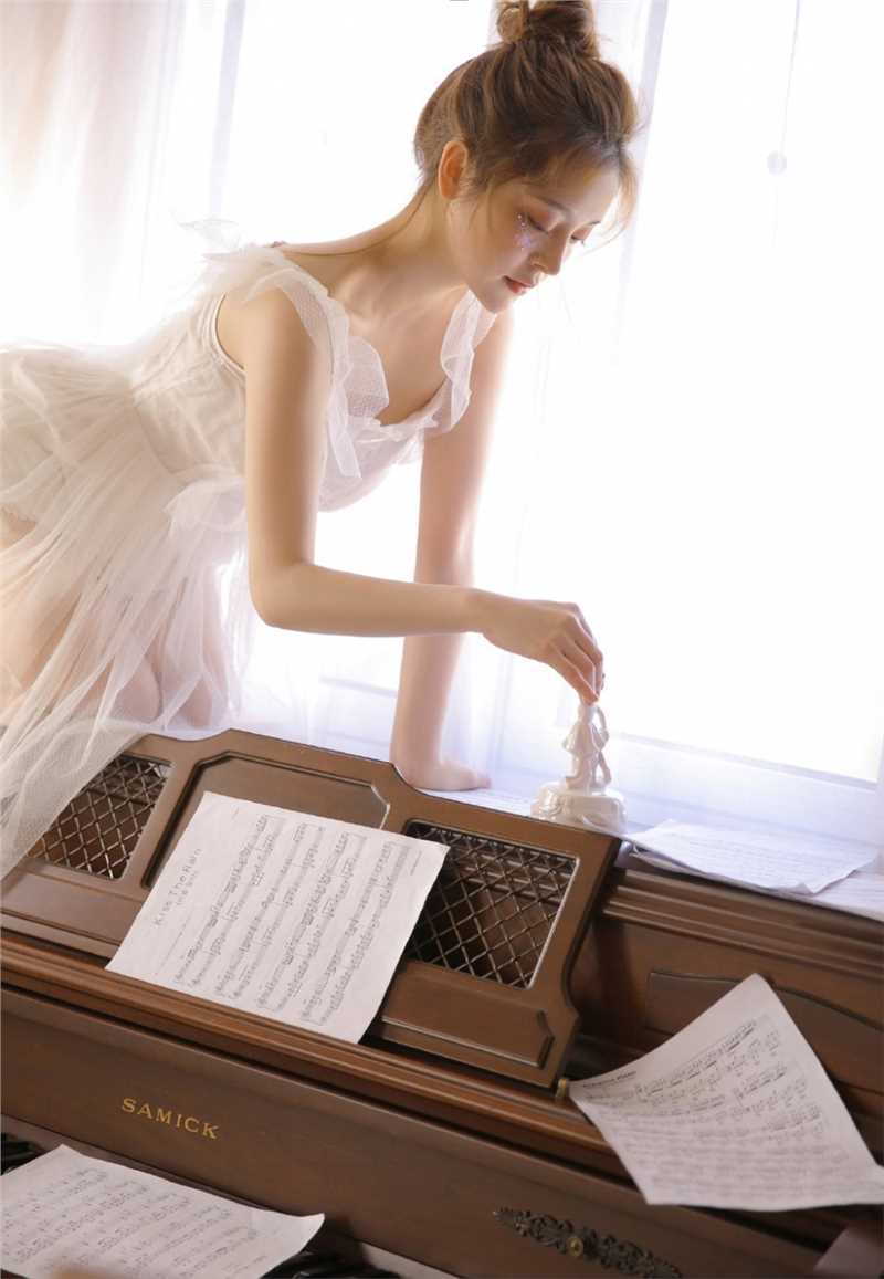 梦幻极品透视美女私房香艳抚媚清纯诱惑