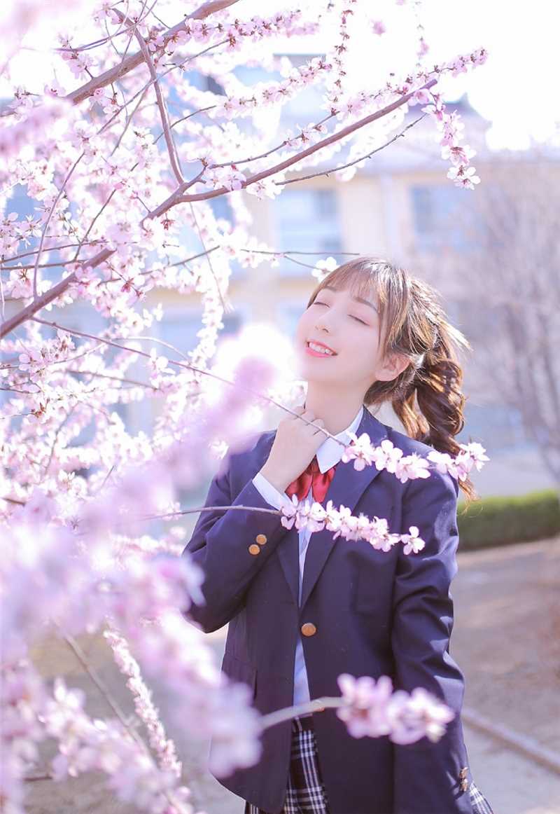 最全极品妖娆校园美女西服优等生赏花清纯相册