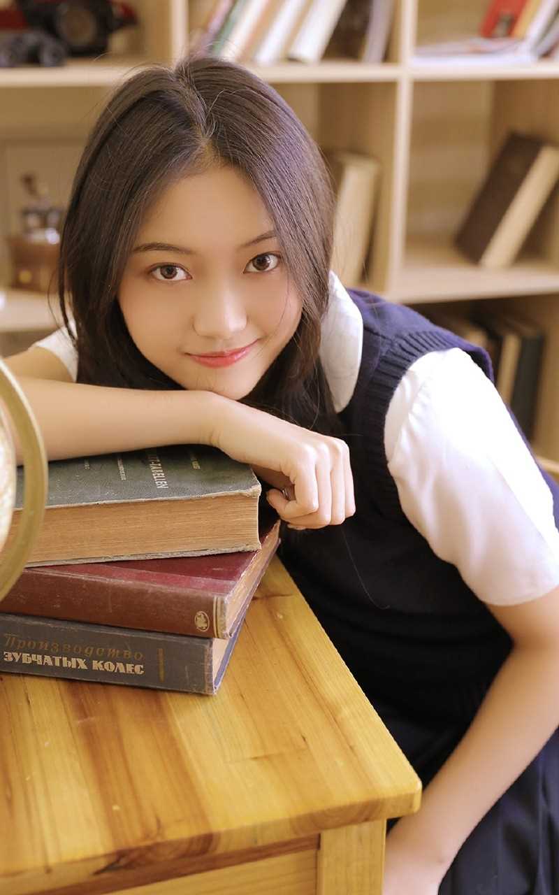 最全极品妖娆校园美女西服优等生赏花清纯相册