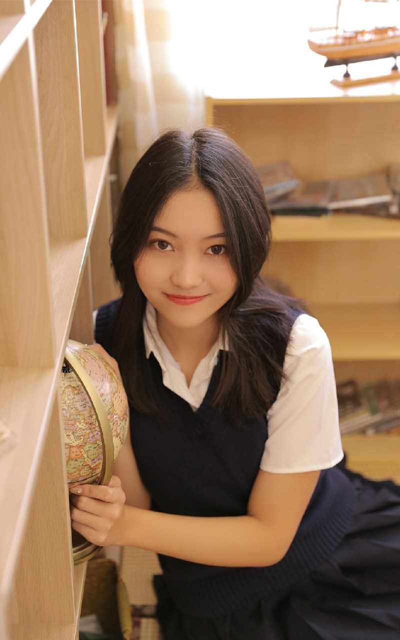 最全极品妖娆校园美女西服优等生赏花清纯相册