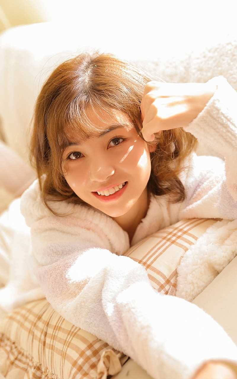 精选短发美女私房阳光小清新短裤内衣清纯养眼图册