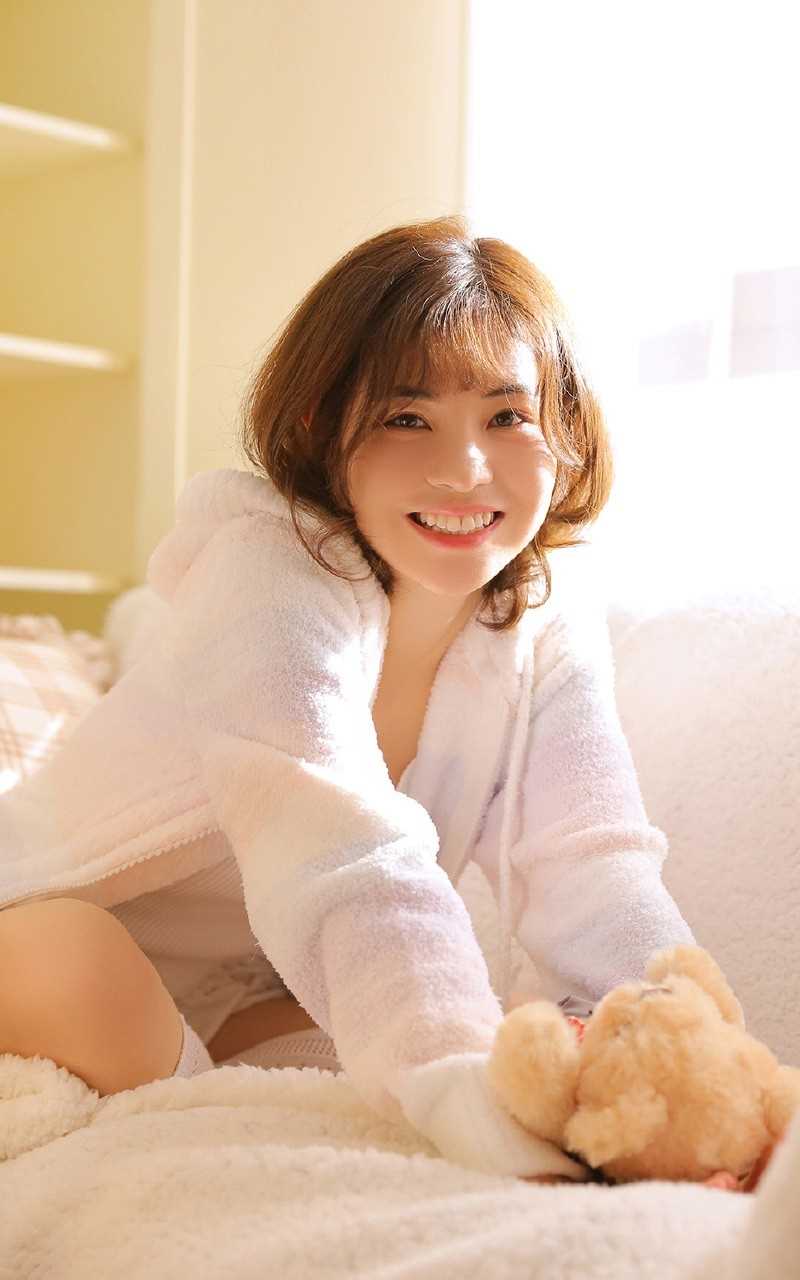 精选短发美女私房阳光小清新短裤内衣清纯养眼图册