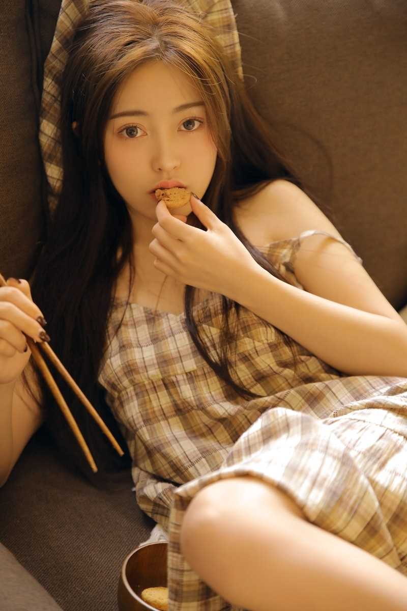 精选居家慵懒美女小清新吊带淑女裙甜美可爱清纯图片图册