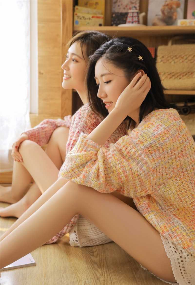 极品漂亮美女闺蜜清纯姐妹花私房床上百合