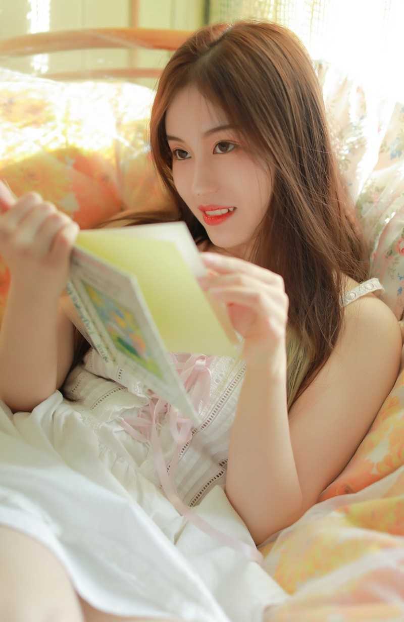 最全丸子头萝莉少女吊带长裙清纯大胸美女图片相册