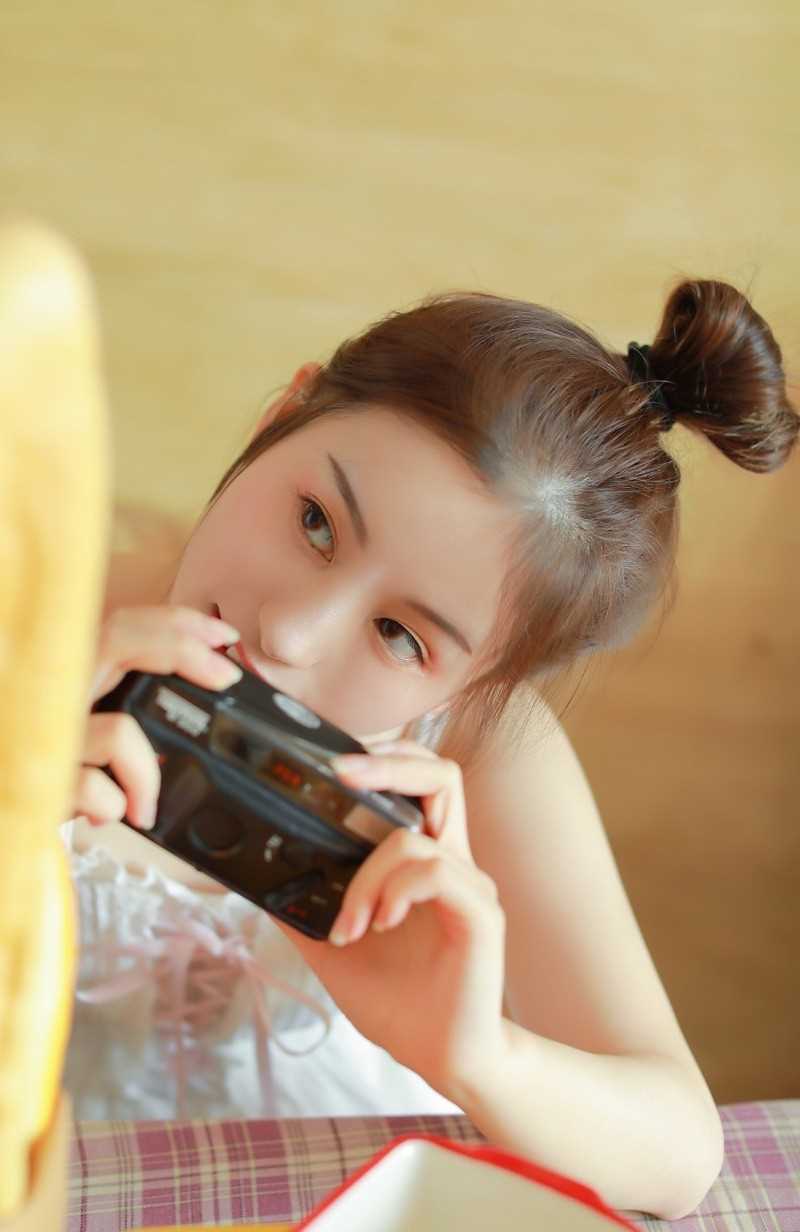 最全丸子头萝莉少女吊带长裙清纯大胸美女图片相册