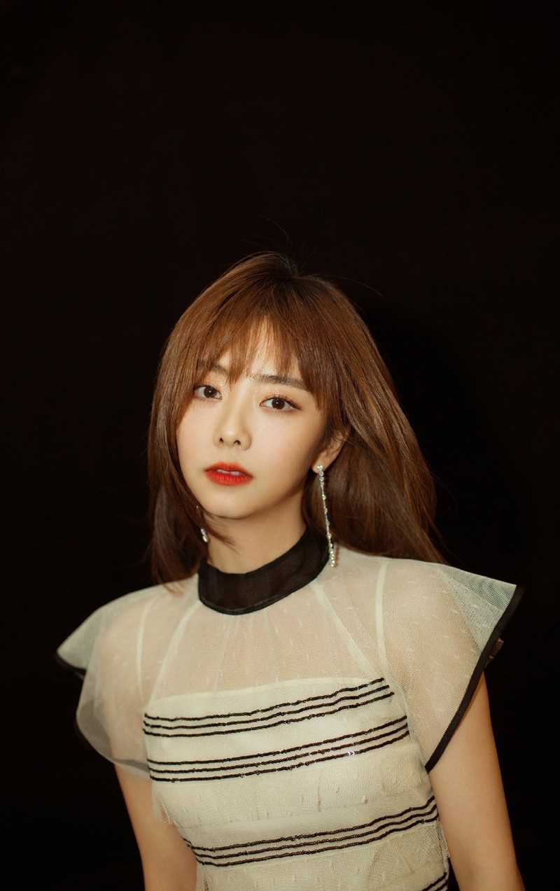 最新90后甜美清纯短发少女谭松韵时尚图片壁纸