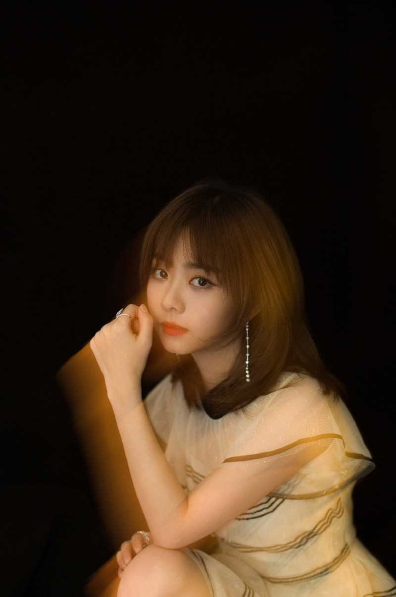 最新90后甜美清纯短发少女谭松韵时尚图片壁纸