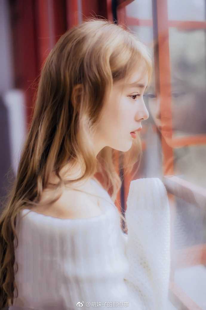 高清清纯萌妹子侧脸惊艳可爱唯美氧气图片图册