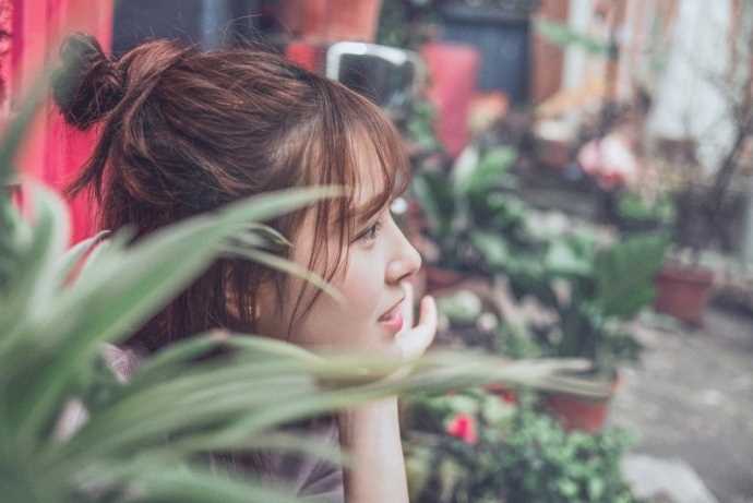 最新纯天然素人少女清纯氧气小清新壁纸