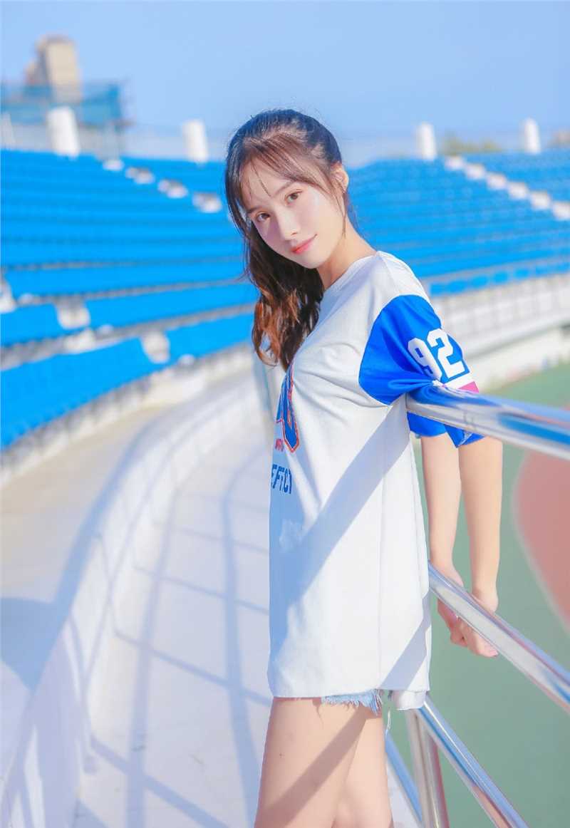 特别专辑水嫩氧气美女校花清纯养眼迷人梦幻图片图片