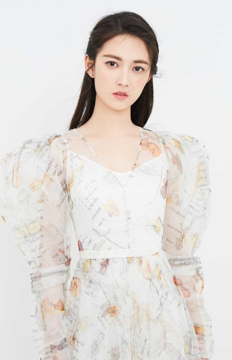 高清梦幻宅男女神陈钰琪纯净白皙水嫩高颜值清纯图集