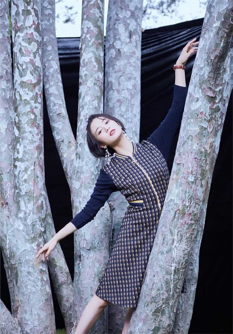 最全短发少女张雅钦秋季衣装唯美清纯抚媚明星相册