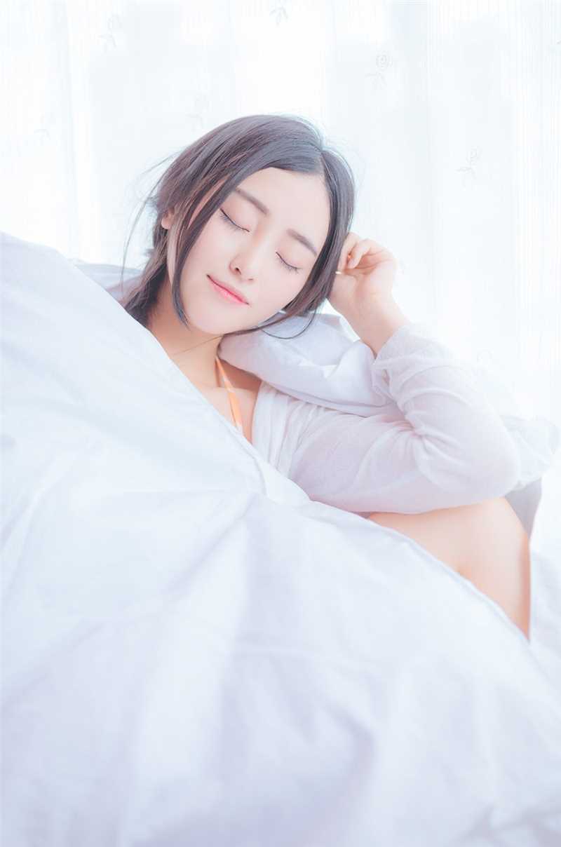 特别专辑清纯气质少女肤白如玉裹胸浴巾梦幻图片