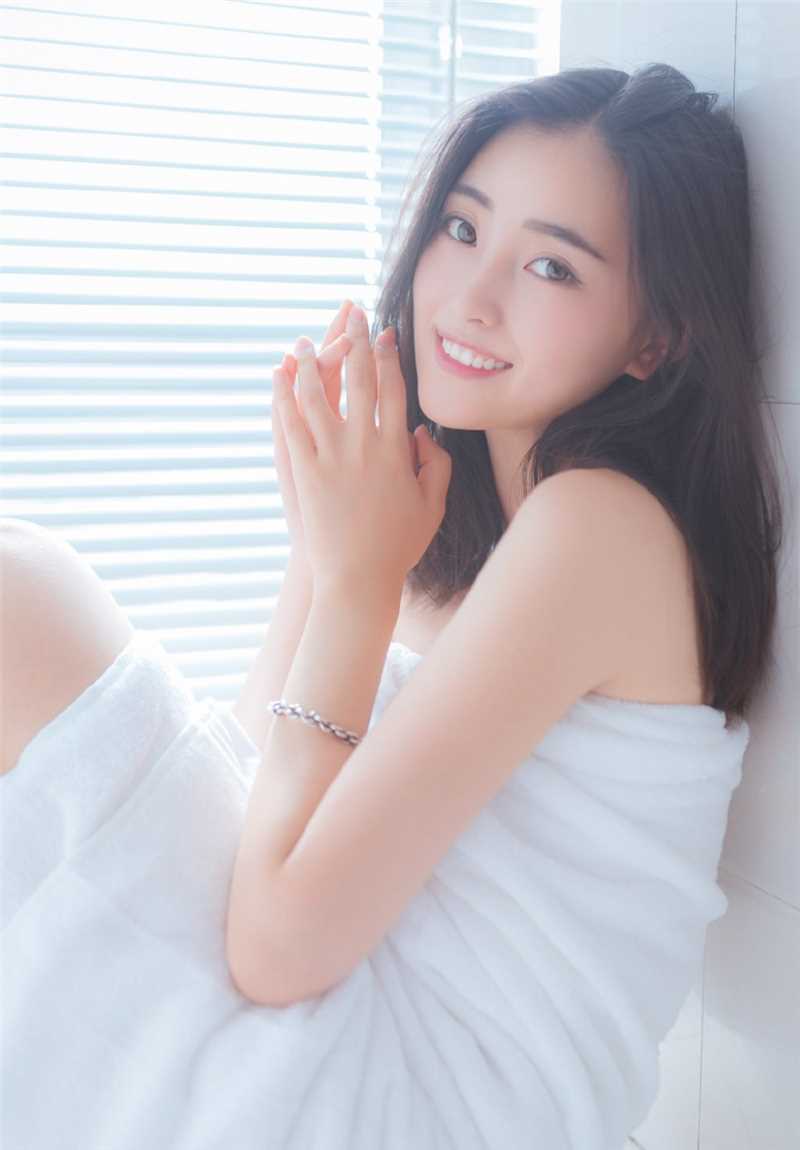 特别专辑清纯气质少女肤白如玉裹胸浴巾梦幻图片