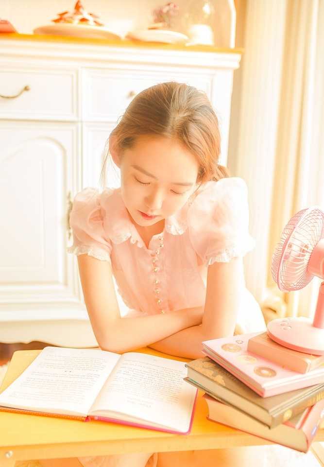 特别专辑萝莉女王圣洁无瑕梦幻惊艳清纯气质图片