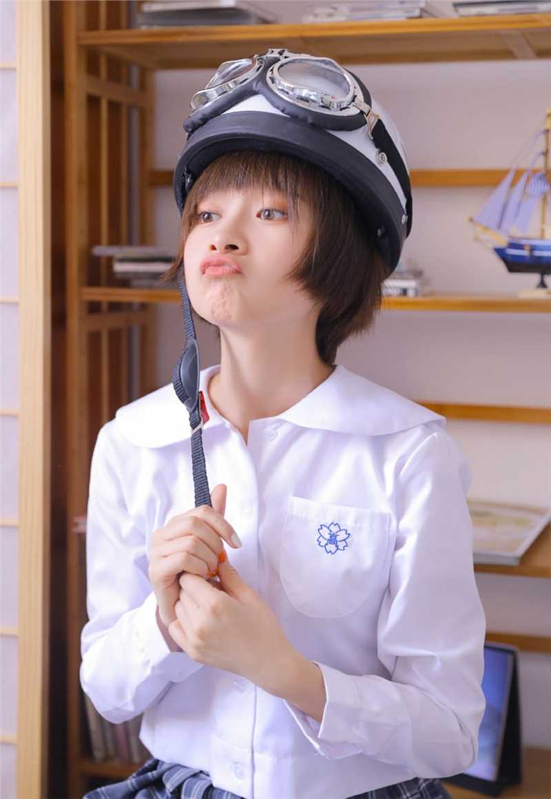 最新日本少女短发jk制服清纯元气萌女壁纸