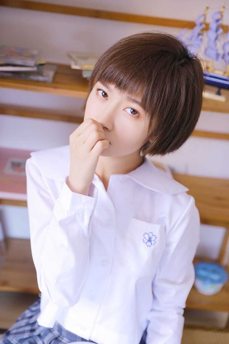 最新日本少女短发jk制服清纯元气萌女壁纸