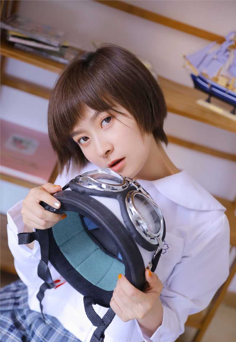 最新日本少女短发jk制服清纯元气萌女壁纸