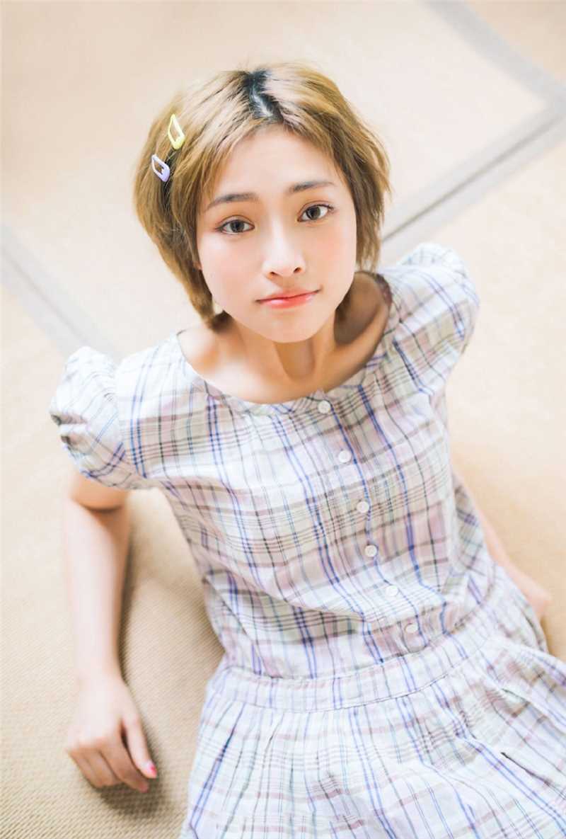 特别专辑长腿美少女居家清纯淡雅气质图片