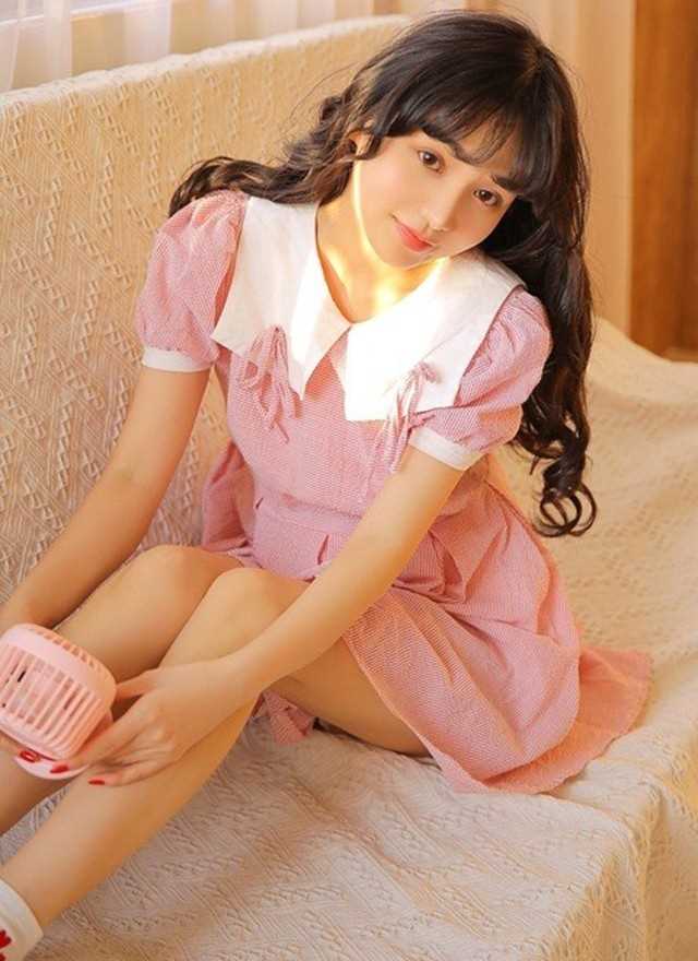 特别专辑小清新少女冰淇淋甜美气质长发唯美童颜清纯照图片