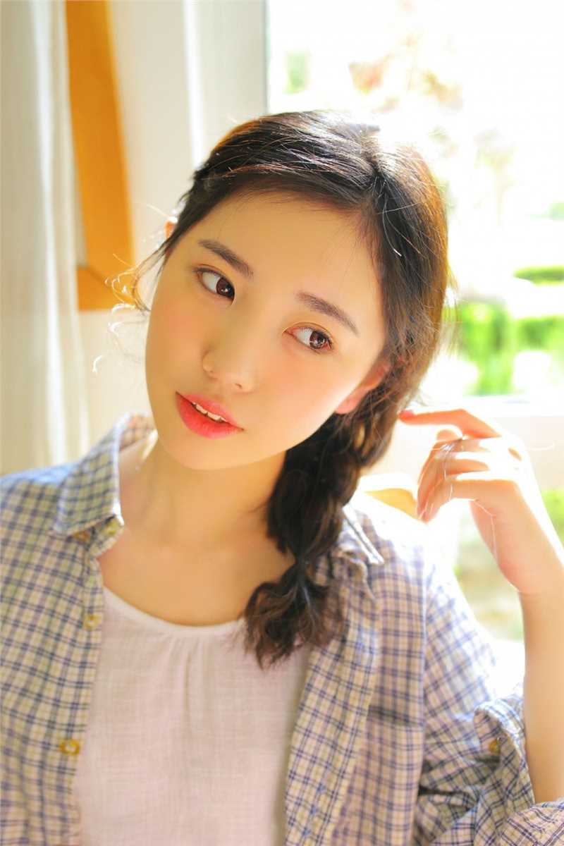 最全文艺甜美少女居家衬衫休闲清纯俏皮壁纸