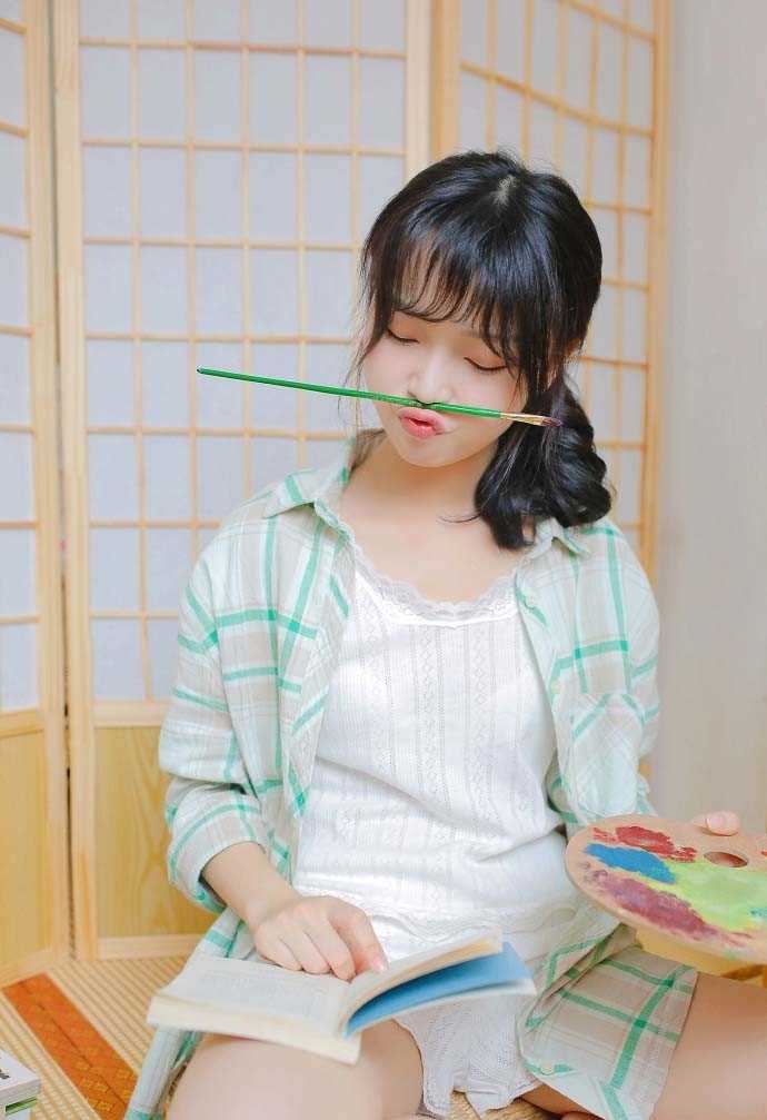 最全清纯甜美女孩文艺气质居家绘画唯美养眼秀气写真相册