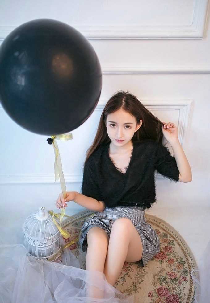 精选清纯气质女神黑美人养眼勾魂迷人私房唯美图册