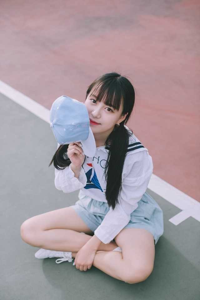 精选清纯气质女神黑美人养眼勾魂迷人私房唯美图册