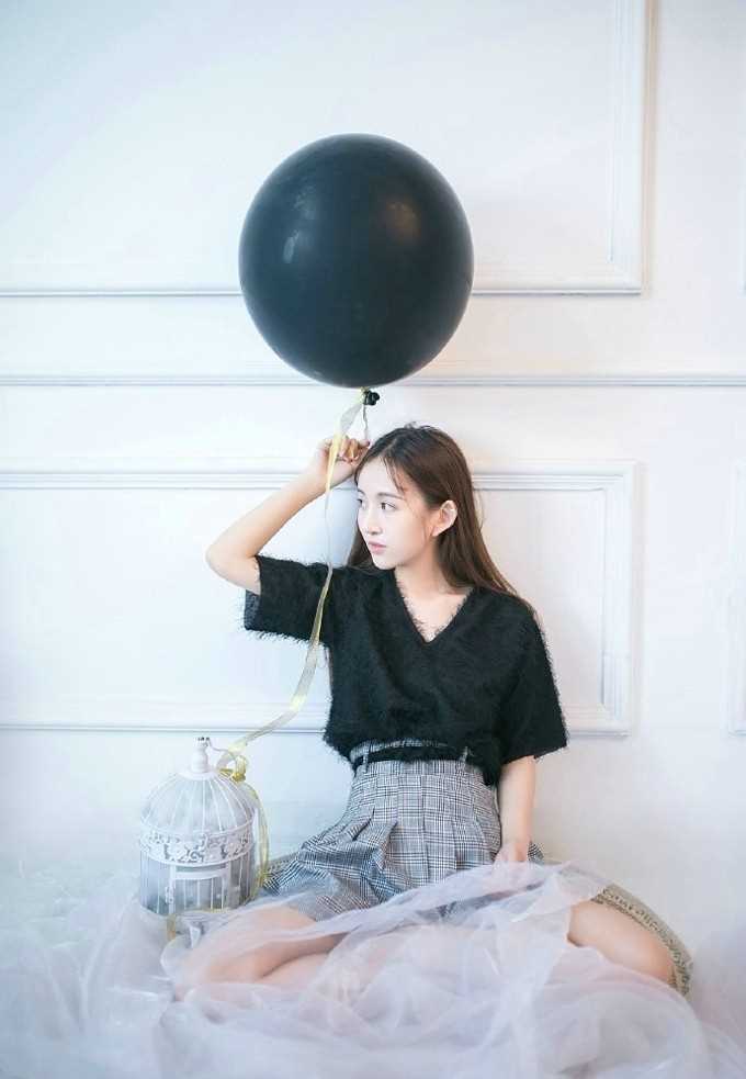 精选清纯气质女神黑美人养眼勾魂迷人私房唯美图册