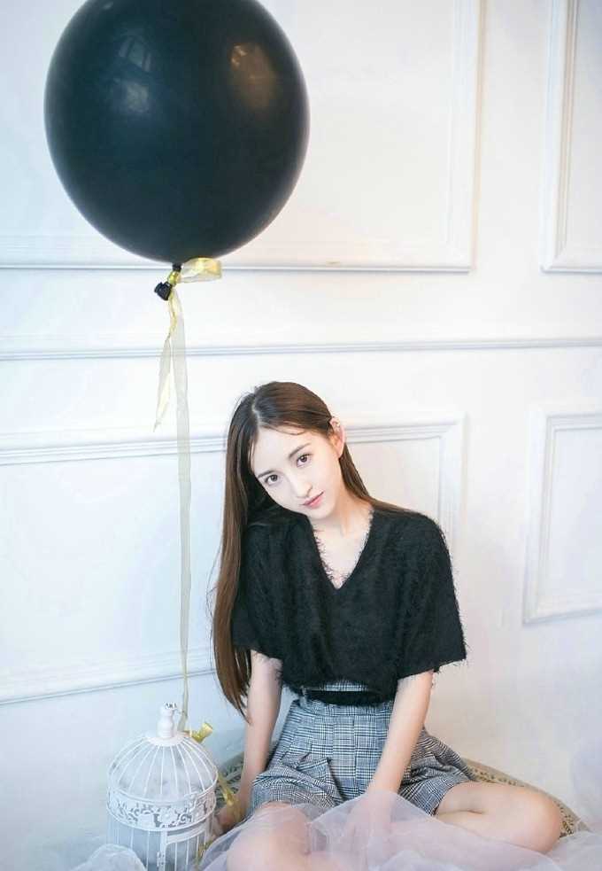 精选清纯气质女神黑美人养眼勾魂迷人私房唯美图册