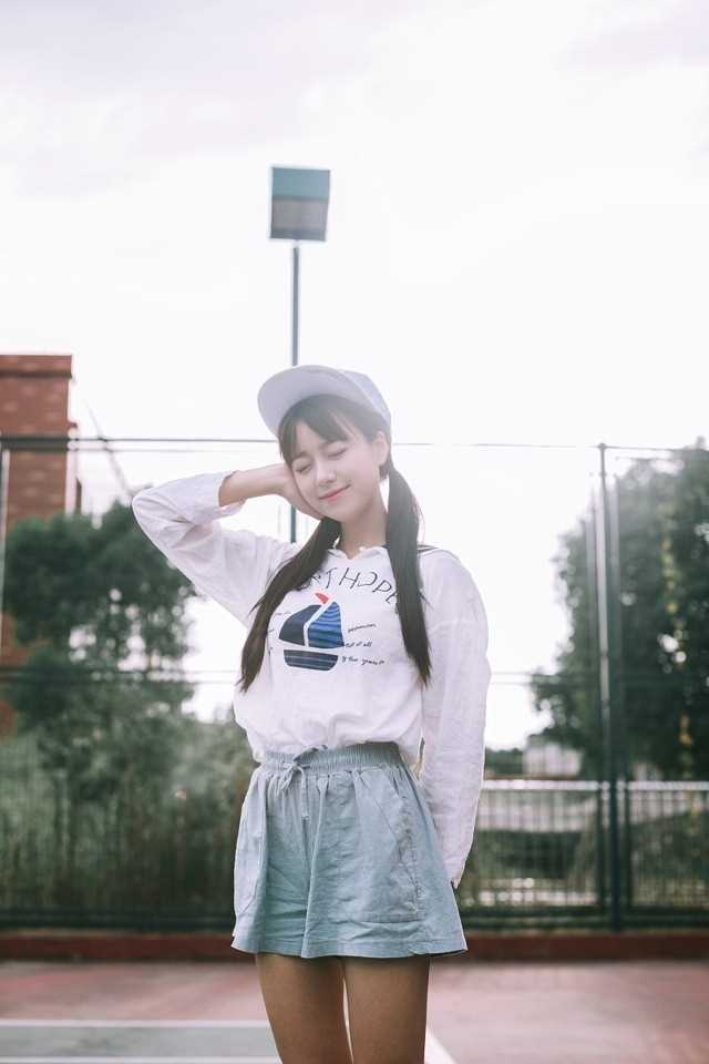 精选清纯气质女神黑美人养眼勾魂迷人私房唯美图册