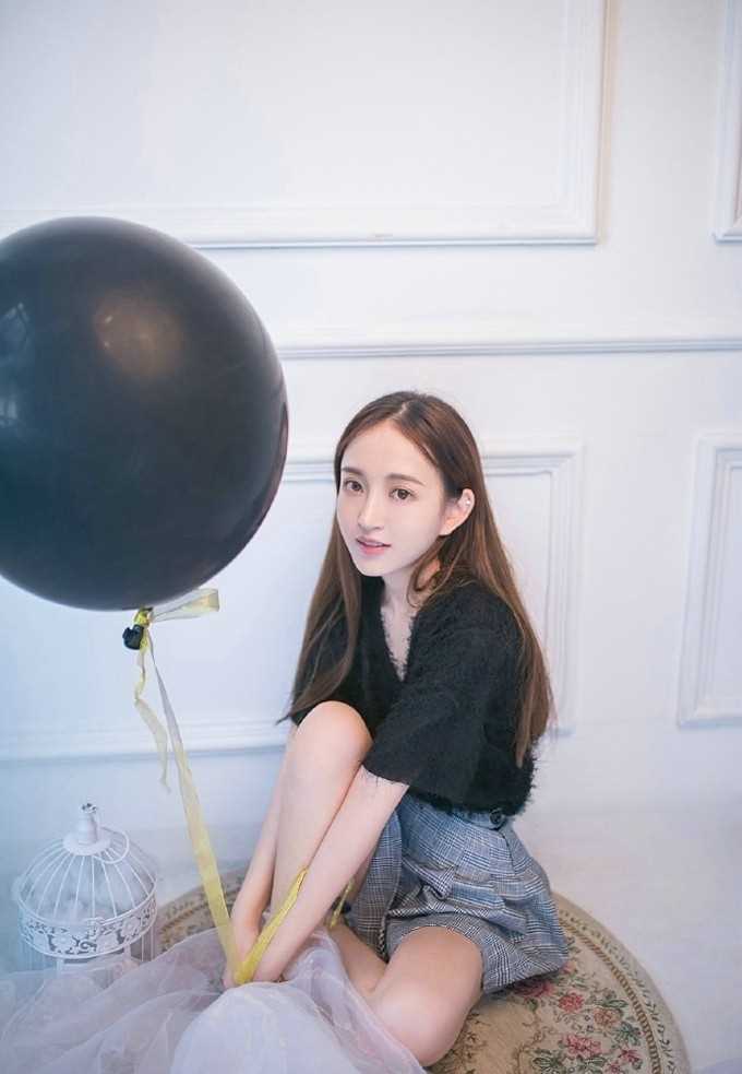 精选清纯气质女神黑美人养眼勾魂迷人私房唯美图册