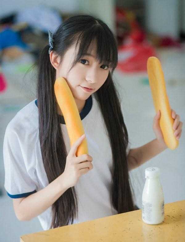 最新水蜜桃香甜清纯性感校园小清新美女图片图集