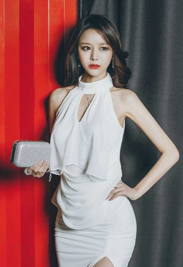 最全娇艳韩国美模丰臀撩人白裙露背清纯风韵私房艺术照片相册