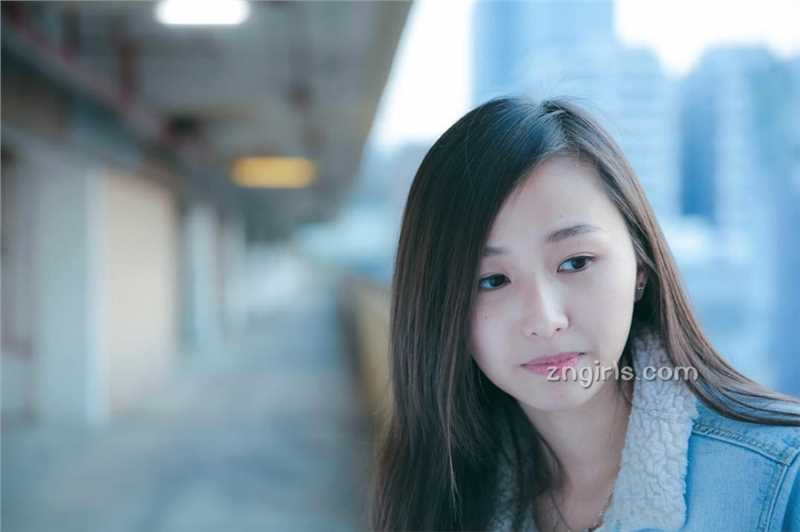 精选美女模特黄可盈生活美照阳光迷人图册