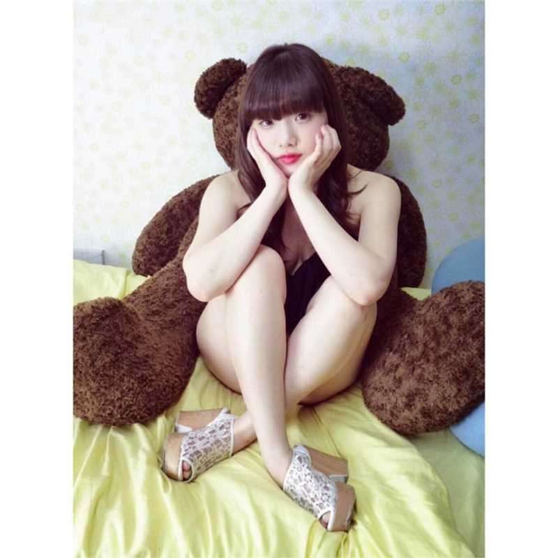 优质日本美女满川晴月清纯私房照相册